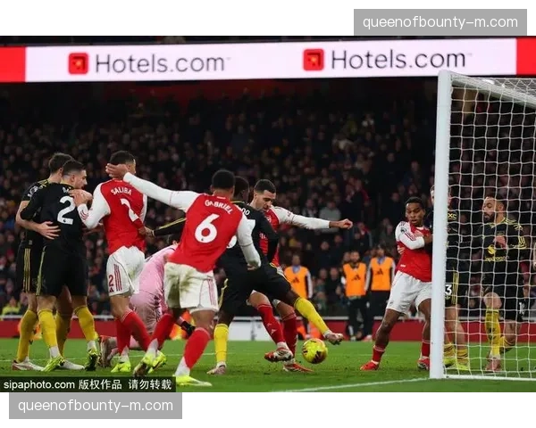 阿森纳补时遭狼队绝平2-2 领先优势被缩小至5分